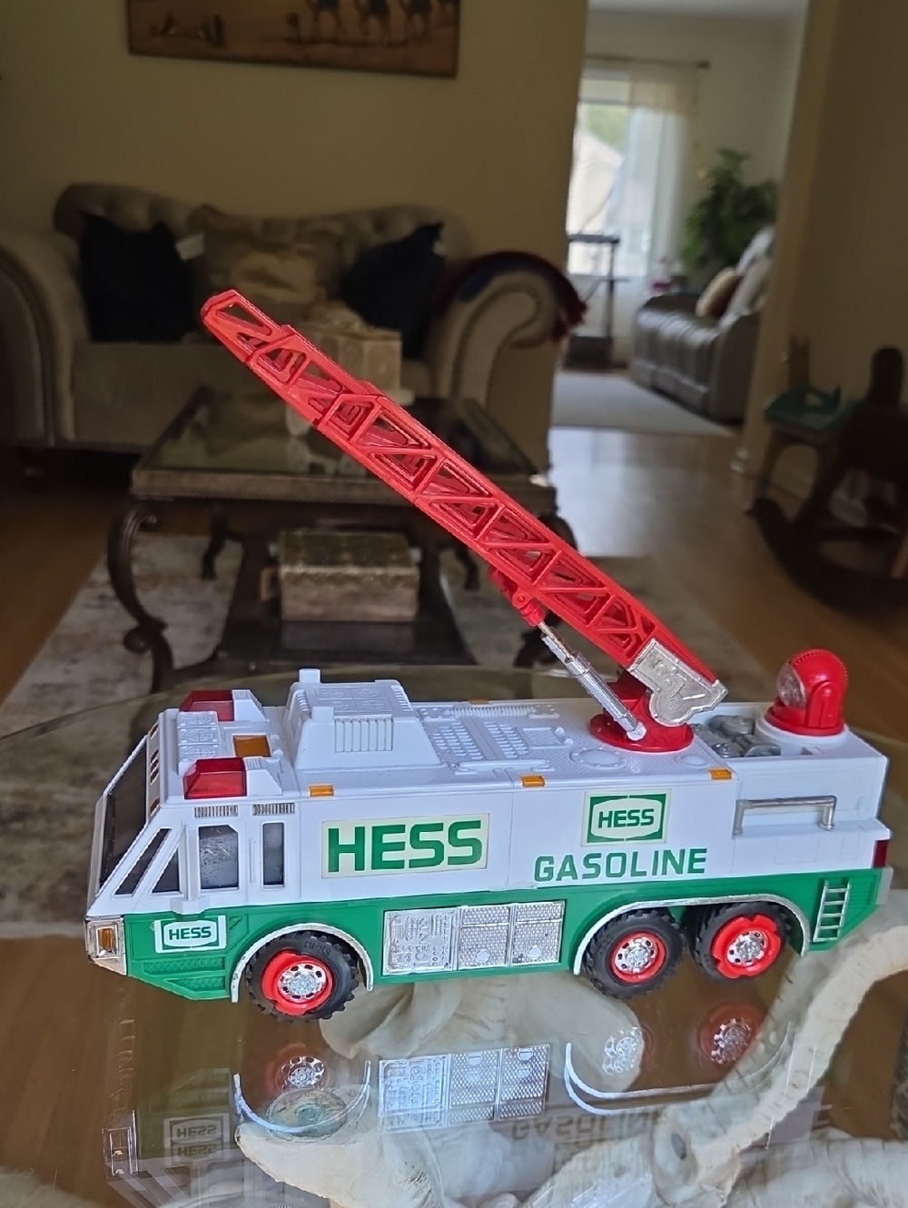 Hess 1996 Emergency Ladder Fire Truck Toy Collectible
